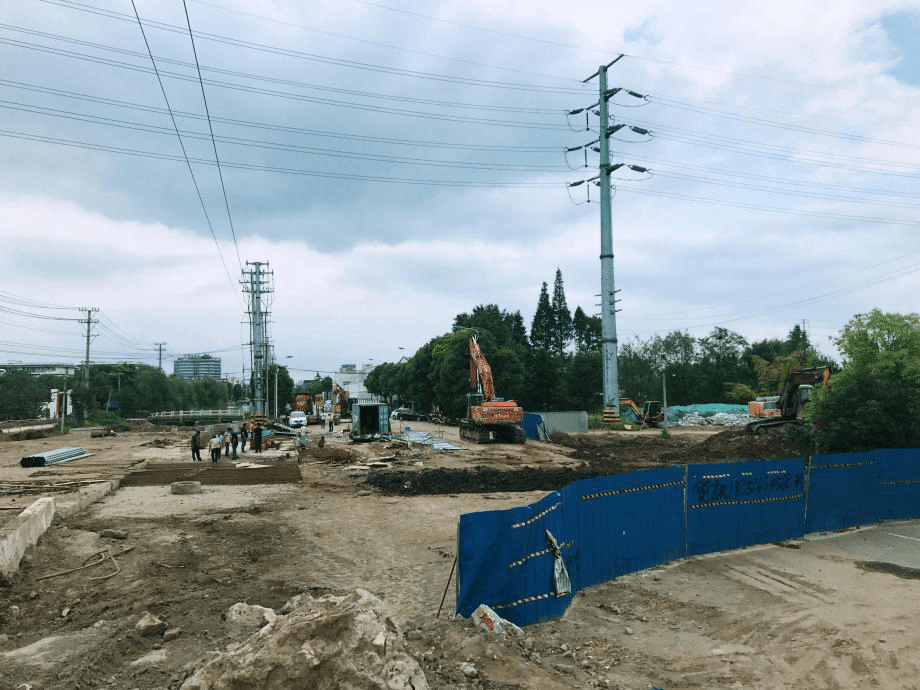 開(kāi)學(xué)啦!江蘇江河小廣播為您播報道路信息！